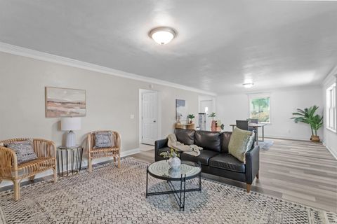 Tiny photo for 4244 W 100 N, Kokomo, IN 46901 (MLS # 202532279)