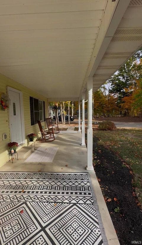 Tiny photo for 4244 W 100 N, Kokomo, IN 46901 (MLS # 202532279)