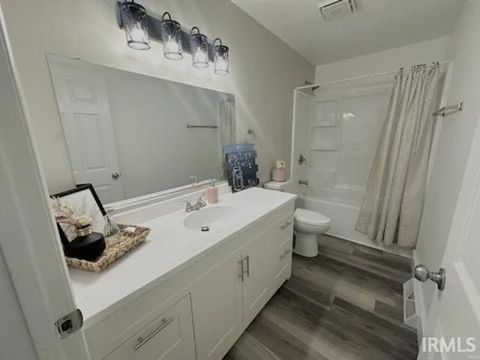 Tiny photo for 4244 W 100 N, Kokomo, IN 46901 (MLS # 202532279)