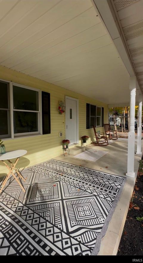 Tiny photo for 4244 W 100 N, Kokomo, IN 46901 (MLS # 202532279)