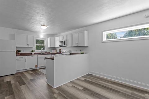 Tiny photo for 4244 W 100 N, Kokomo, IN 46901 (MLS # 202532279)