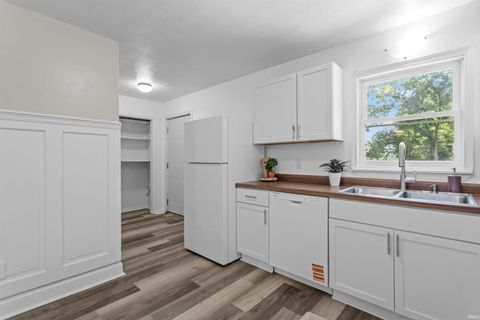 Tiny photo for 4244 W 100 N, Kokomo, IN 46901 (MLS # 202532279)