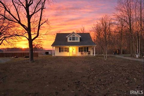 Tiny photo for 4244 W 100 N, Kokomo, IN 46901 (MLS # 202532279)