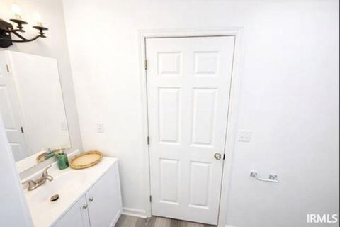 Tiny photo for 4244 W 100 N, Kokomo, IN 46901 (MLS # 202532279)