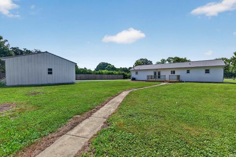 Tiny photo for 5995 Logansport Road, Logansport, IN 46947 (MLS # 202626041)