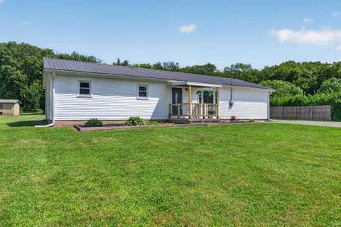 Tiny photo for 5995 Logansport Road, Logansport, IN 46947 (MLS # 202626041)