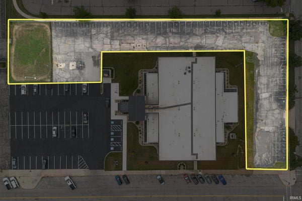 ADDRESS PRIVATE, SOUTH BEND, IN  - Image 7d7cd90b19cb08b71cb3667d56d7100f/1601651288