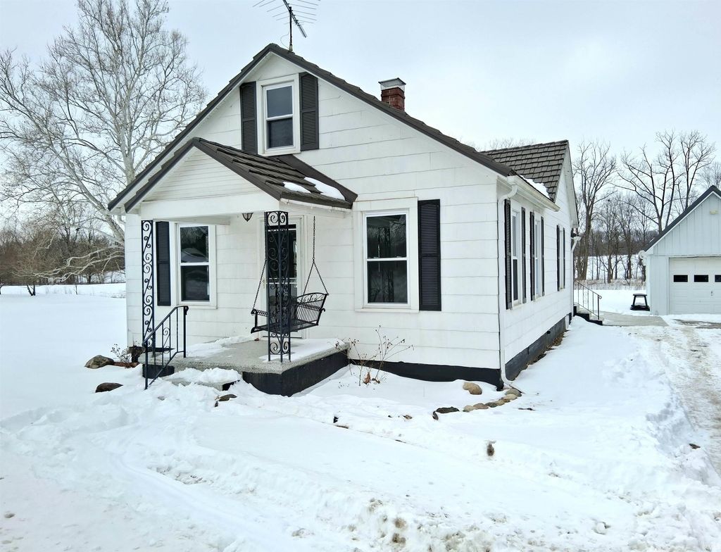 Photo of 10544 Dalton Road, Hagerstown, IN 47346 (MLS # 202603814)