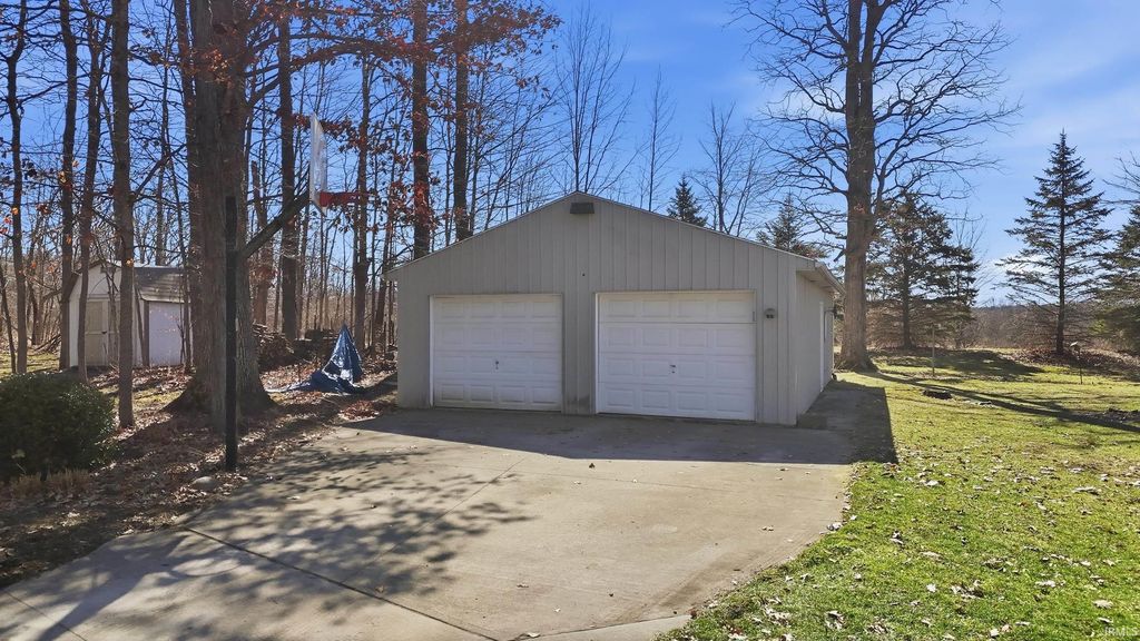 Photo of 5211 Willow Bluff Trail, Huntertown, IN 46748 (MLS # 202606801)