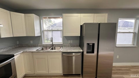 Tiny photo for 1107 E Mulberry Street, Kokomo, IN 46901 (MLS # 202630814)