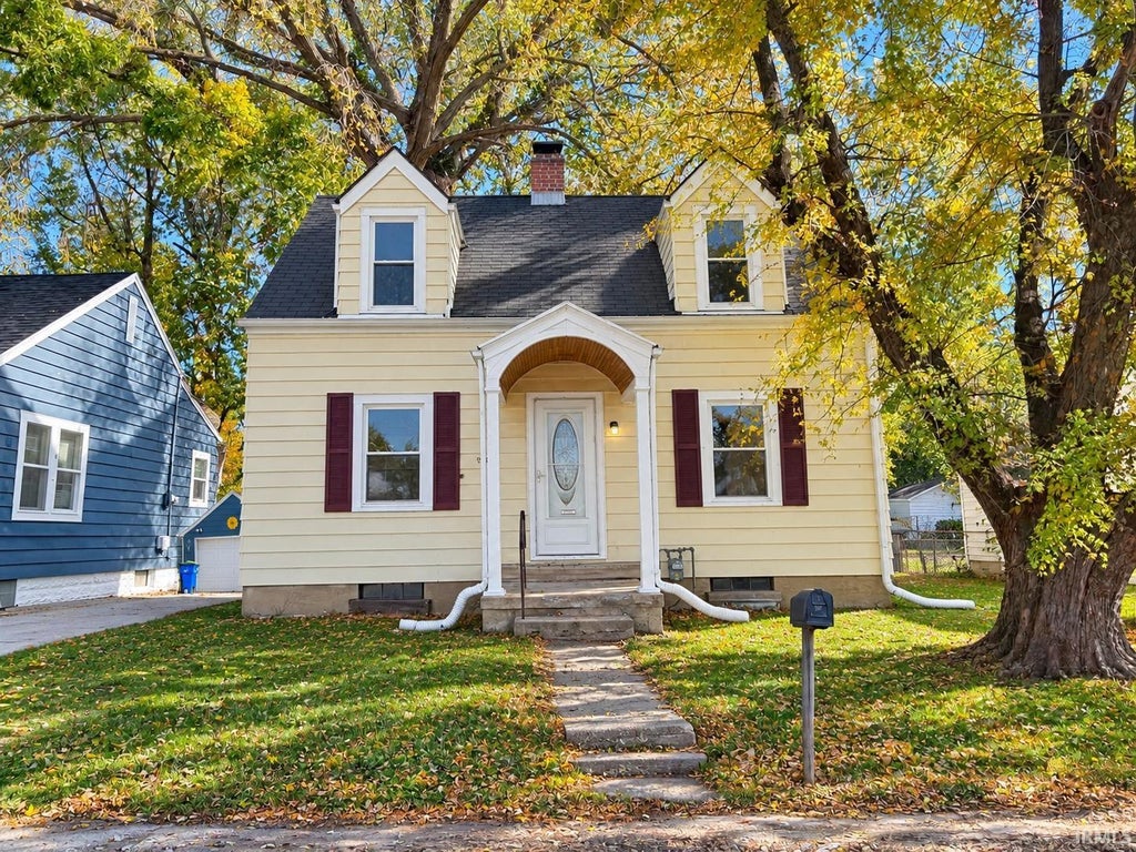 Photo of 2314 S Hackley Street, Muncie, IN 47302 (MLS # 202643831)