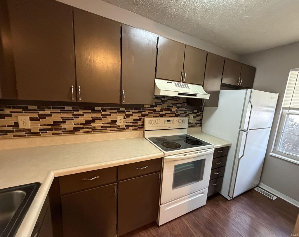 Photo of 2436 S Burberry Lane, Bloomington, IN 47401 (MLS # 202549337)