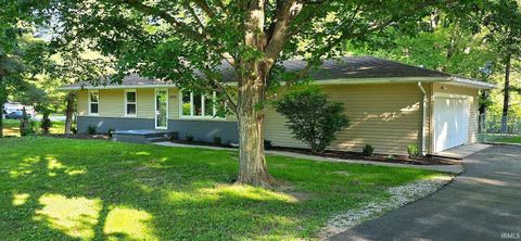Photo of 3775 N Camp Arthur Road, Vincennes, IN 47591 (MLS # 202617999)