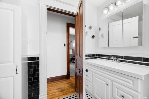 Tiny photo for 322 S Bluff Street, Monticello, IN 47960 (MLS # 202616372)