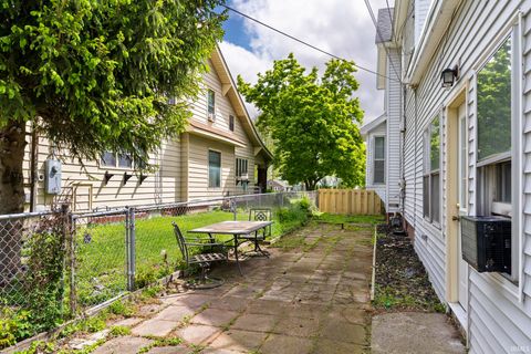 Tiny photo for 322 S Bluff Street, Monticello, IN 47960 (MLS # 202616372)