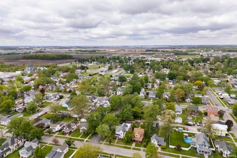 Tiny photo for 322 S Bluff Street, Monticello, IN 47960 (MLS # 202616372)