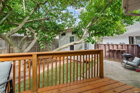 Tiny photo for 912 Crestview Place, Lafayette, IN 47905 (MLS # 202541749)