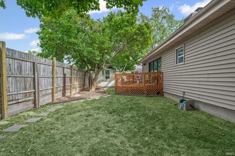 Tiny photo for 912 Crestview Place, Lafayette, IN 47905 (MLS # 202541749)