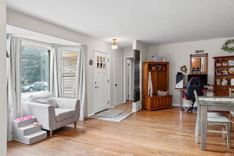 Tiny photo for 912 Crestview Place, Lafayette, IN 47905 (MLS # 202541749)