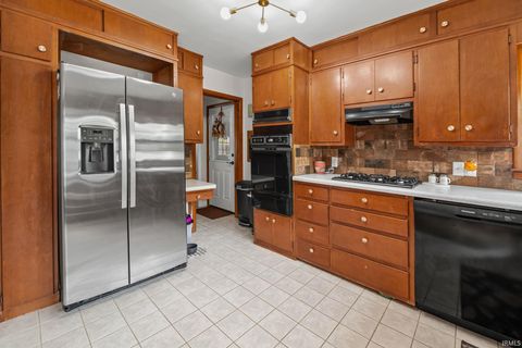 Tiny photo for 912 Crestview Place, Lafayette, IN 47905 (MLS # 202541749)