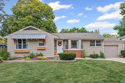 Tiny photo for 912 Crestview Place, Lafayette, IN 47905 (MLS # 202541749)
