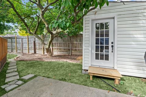 Tiny photo for 912 Crestview Place, Lafayette, IN 47905 (MLS # 202541749)