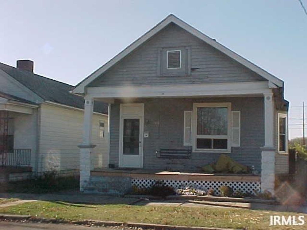 Photo of 1316 N FIFTH Avenue, Evansville, IN 47710 (MLS # 202605099)