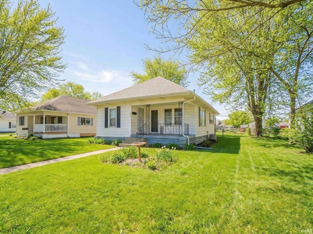 Photo of 2313 Cherrywood Avenue, New Castle, IN 47362 (MLS # 202607585)