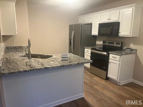 Tiny photo for 671 Walkmans Cove, Fort Wayne, IN 46814 (MLS # 202604862)