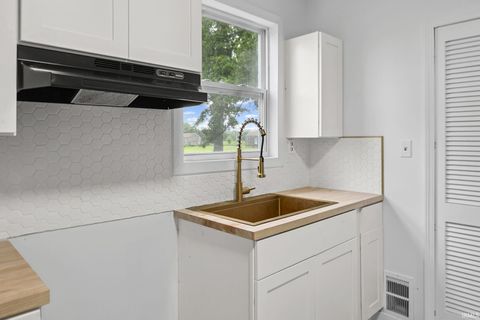 Tiny photo for 320 W 250 South, Peru, IN 46970 (MLS # 202528964)