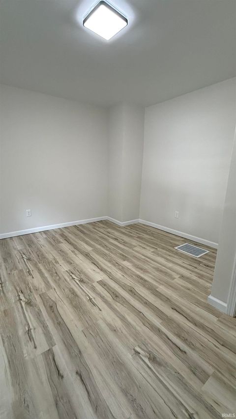 Tiny photo for 1233 N Morrison Street, Kokomo, IN 46902 (MLS # 202630147)