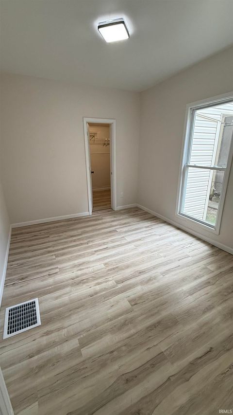 Tiny photo for 1233 N Morrison Street, Kokomo, IN 46902 (MLS # 202630147)
