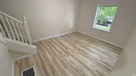 Tiny photo for 1233 N Morrison Street, Kokomo, IN 46902 (MLS # 202630147)