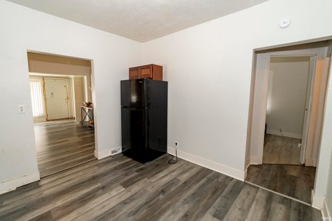 Tiny photo for 1131 Johnson Street, South Bend, IN 46628 (MLS # 202637063)