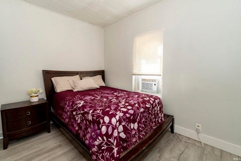 Tiny photo for 1131 Johnson Street, South Bend, IN 46628 (MLS # 202637063)