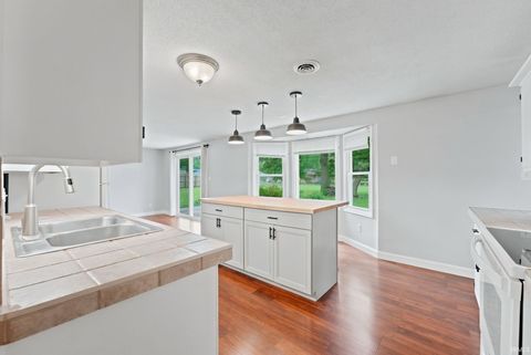 Tiny photo for 5109 Woodway Drive, Fort Wayne, IN 46835 (MLS # 202624849)