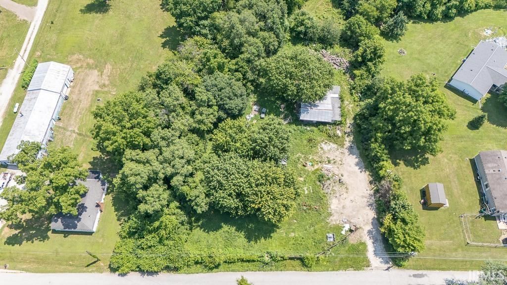 Photo of 1530 N Illinois Street, Marion, IN 46952 (MLS # 202628570)