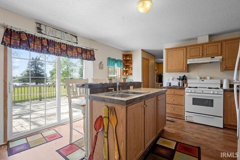 Tiny photo for 6468 N Bedford Bay Court, Monon, IN 47959 (MLS # 202608636)