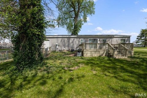 Tiny photo for 6468 N Bedford Bay Court, Monon, IN 47959 (MLS # 202608636)