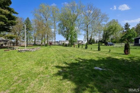 Tiny photo for 6468 N Bedford Bay Court, Monon, IN 47959 (MLS # 202608636)