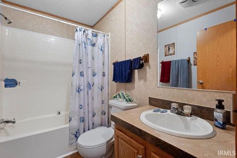 Tiny photo for 6468 N Bedford Bay Court, Monon, IN 47959 (MLS # 202608636)
