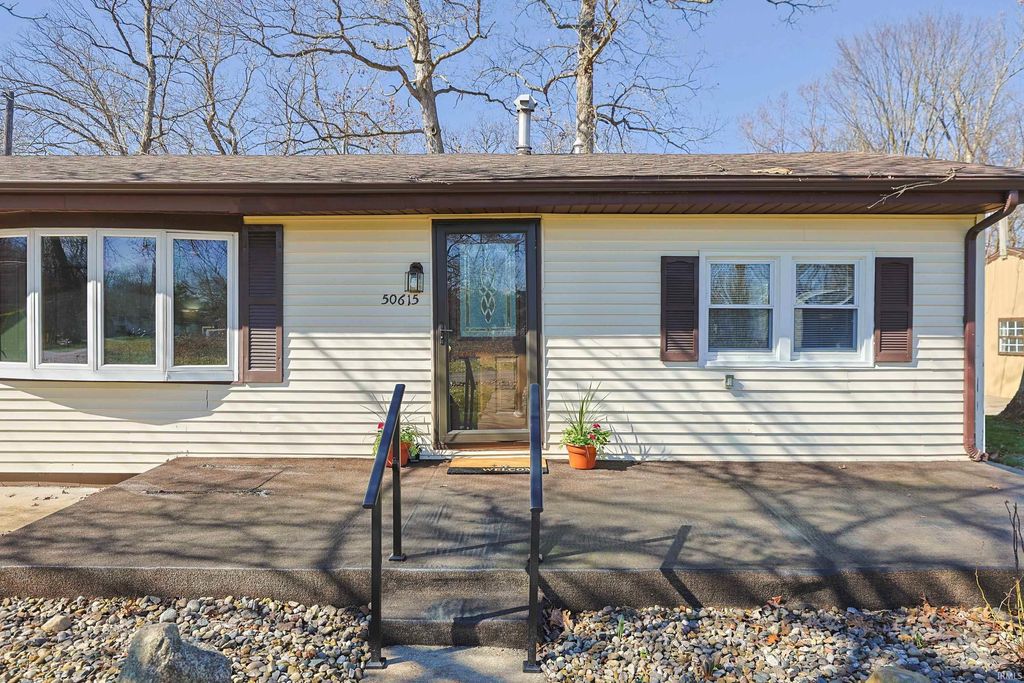 Photo of 50615 Oakland Avenue, South Bend, IN 46637 (MLS # 202607657)