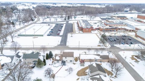 Tiny photo for 506 S Harrison Street, Greentown, IN 46936 (MLS # 202604095)