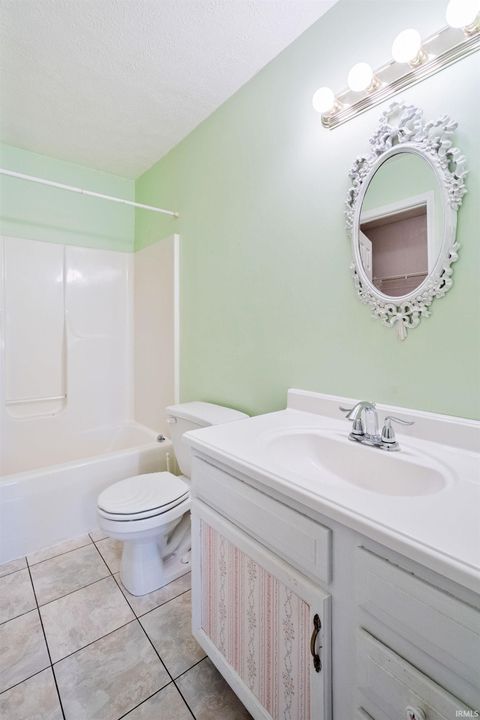 Tiny photo for 506 S Harrison Street, Greentown, IN 46936 (MLS # 202604095)