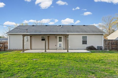 Tiny photo for 1428 Elizabeth Drive, Lebanon, IN 46052 (MLS # 202612775)