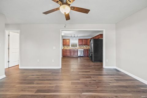 Tiny photo for 1428 Elizabeth Drive, Lebanon, IN 46052 (MLS # 202612775)