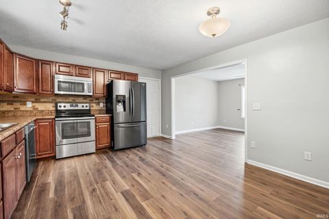 Tiny photo for 1428 Elizabeth Drive, Lebanon, IN 46052 (MLS # 202612775)