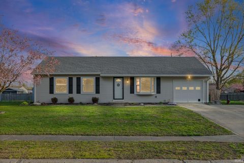 Photo of 1428 Elizabeth Drive, Lebanon, IN 46052 (MLS # 202612775)