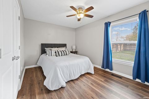 Tiny photo for 1428 Elizabeth Drive, Lebanon, IN 46052 (MLS # 202612775)