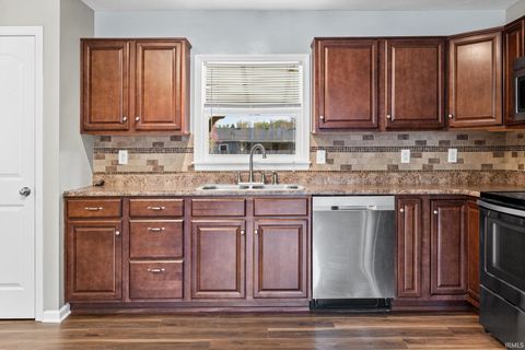 Tiny photo for 1428 Elizabeth Drive, Lebanon, IN 46052 (MLS # 202612775)